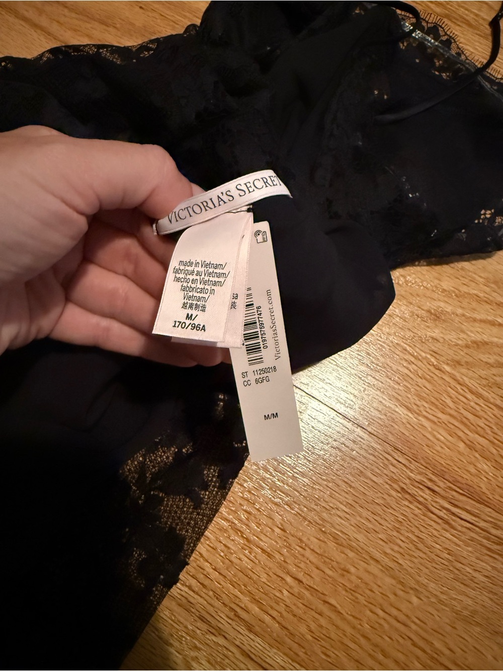 Victoria's Secret Black Lace Slip Chemise Medium with Adjustable Straps NWT - Picture 8 of 8